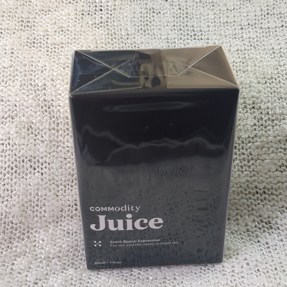 Commodity Juice in Scent Space: Expressive, 30ml/1.0fl oz - Picture 3 of 10